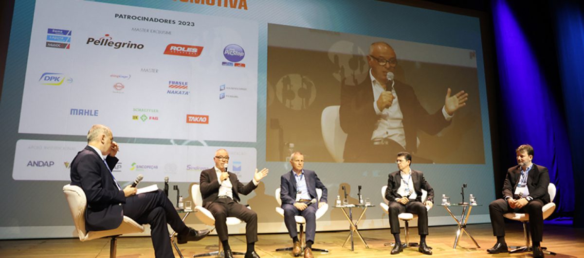 Seminário aponta a competitividade do Brasil para veículos a combustão